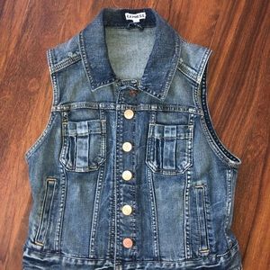🧨EXPRESS FITTED DENIM VEST🧨